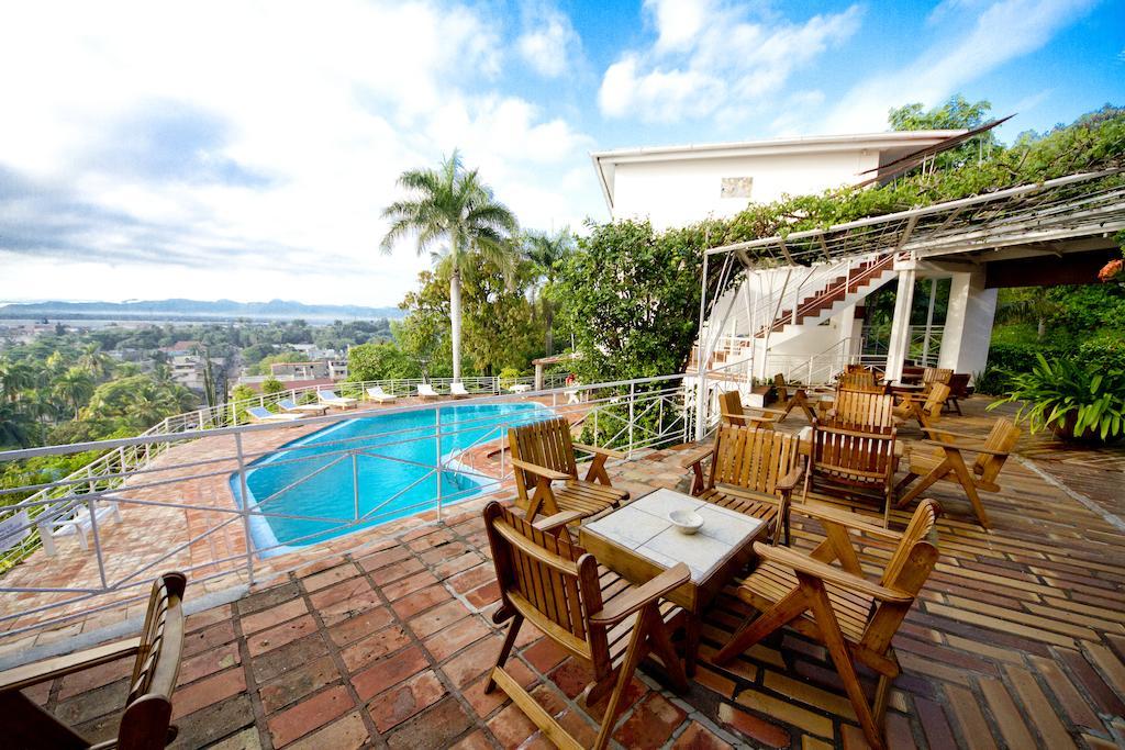 Hotel Mont Joli Cap-Haitien Bagian luar foto