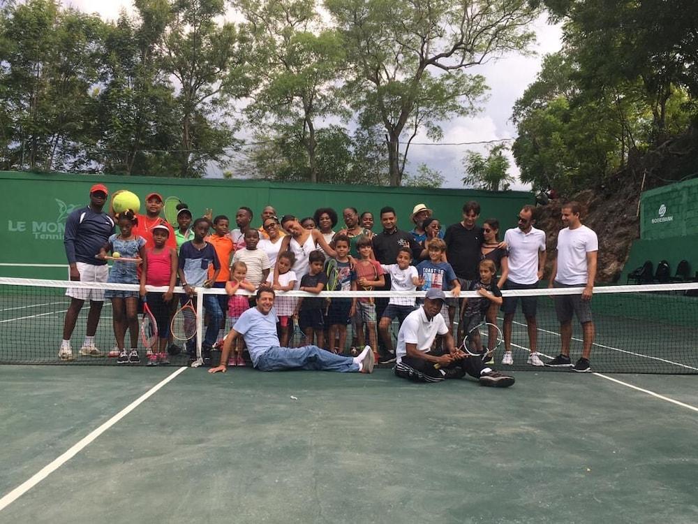 Hotel Mont Joli Cap-Haitien Bagian luar foto