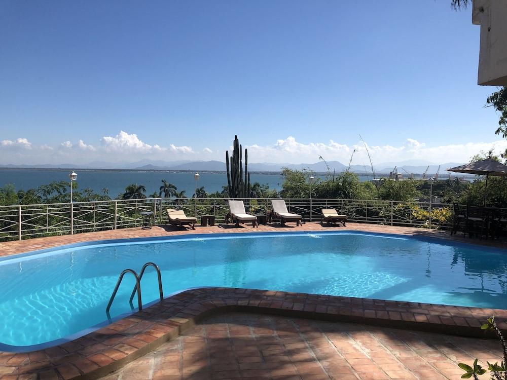 Hotel Mont Joli Cap-Haitien Bagian luar foto